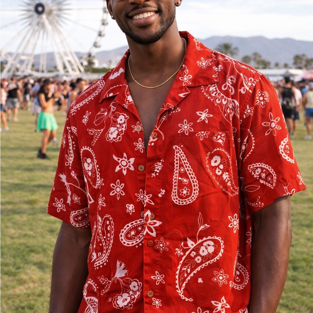 NOVAMEN Red Paisley Button-Up Shirt Size XL Short Sleeve